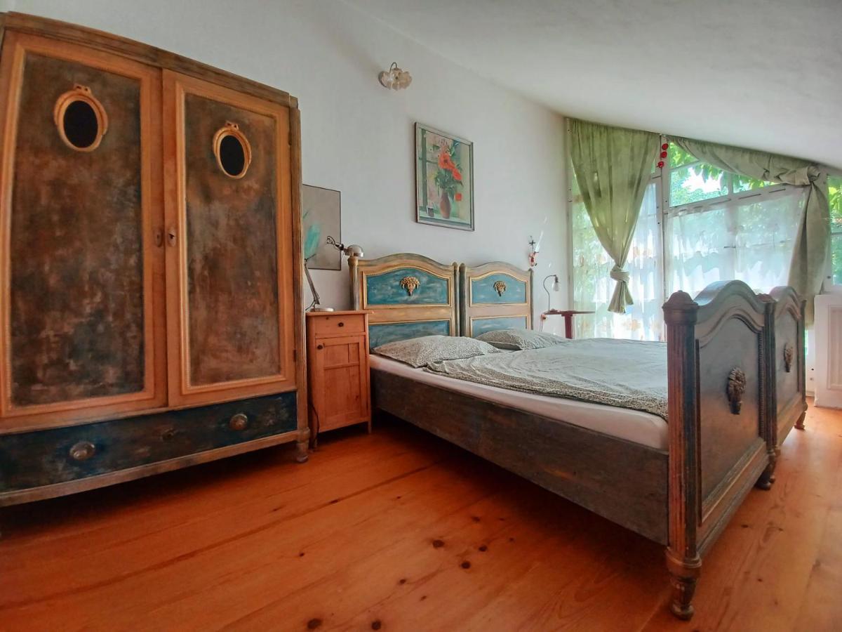 Artist Apartment 班斯卡-比斯特里察 外观 照片