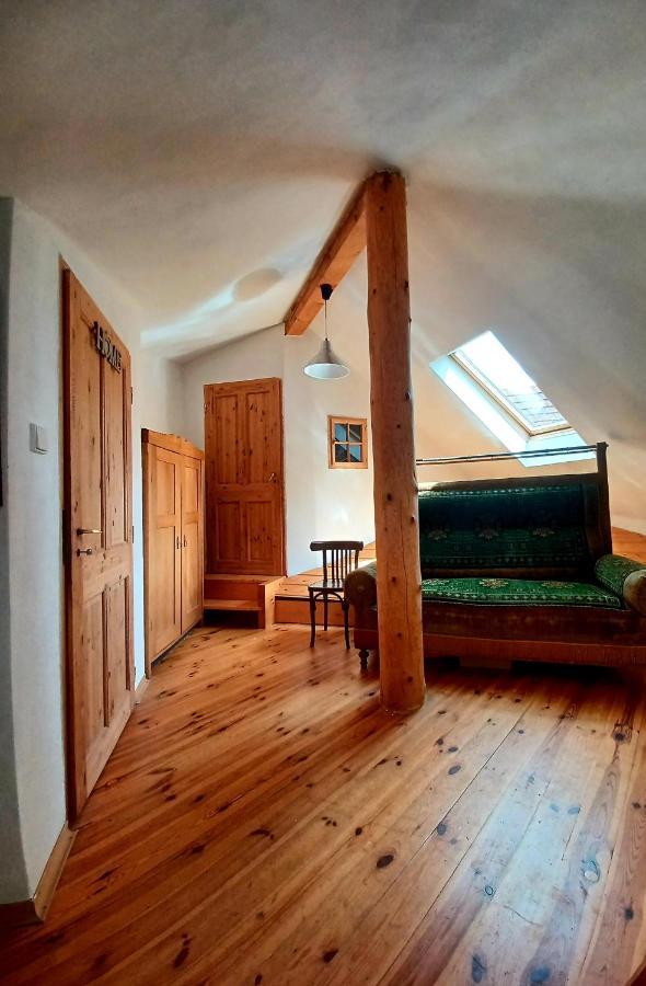 Artist Apartment 班斯卡-比斯特里察 外观 照片